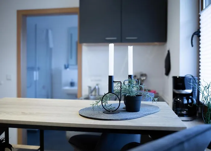 Haus Martina Im Herzen Der Rhoen - 3 Einzelbuchbare Moderne Fuer 2-8 Personen, Terrasse, Balkon, Garten, Und E-bike Keller, Lounge, Freies Wlan, Familienfreundlich Apartment