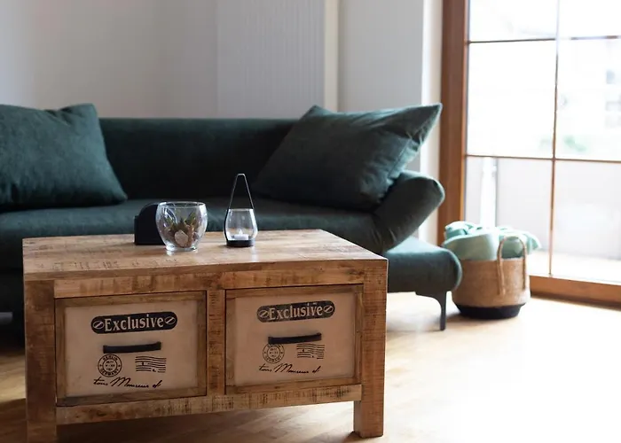 Haus Martina Im Herzen Der Rhoen - 3 Einzelbuchbare Moderne Fuer 2-8 Personen, Terrasse, Balkon, Garten, Und E-bike Keller, Lounge, Freies Wlan, Familienfreundlich Διαμέρισμα Poppenhausen